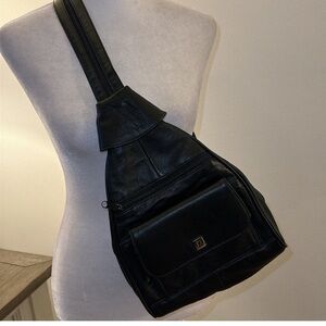 Elegant Black Leather Travel Bag for Women